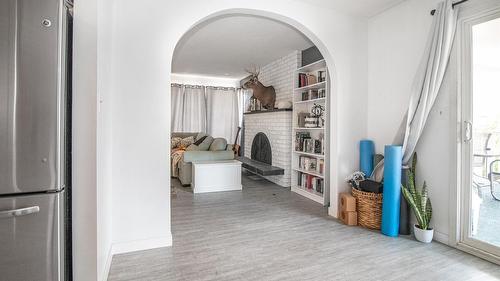 700 Matt Road, Kelowna, BC - Indoor