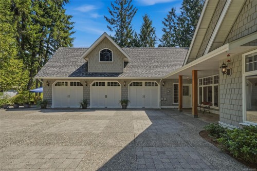 382 Dorset Rd, Qualicum Beach, BC 