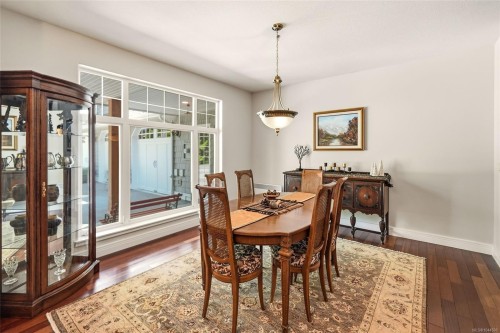 382 Dorset Rd, Qualicum Beach, BC 