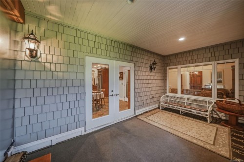 382 Dorset Rd, Qualicum Beach, BC 