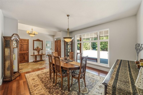 382 Dorset Rd, Qualicum Beach, BC 