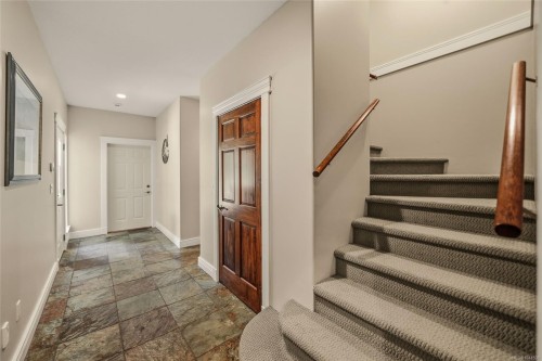 382 Dorset Rd, Qualicum Beach, BC 
