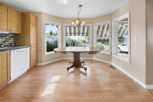 6214 Rich Rd, Nanaimo, BC 