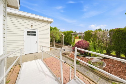 6214 Rich Rd, Nanaimo, BC 
