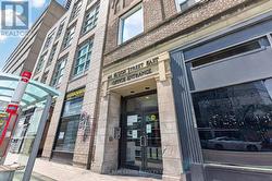 207/208 - 421 BLOOR STREET E  Toronto, ON M4W 3T1