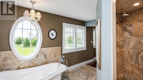 Oversized Stand Up Shower - 5169 Wellington 125 Road, Erin, ON - Indoor Photo Showing Bathroom