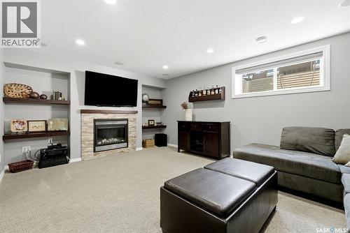 213 4002 Sandhill Crescent, Regina, SK - Indoor With Fireplace