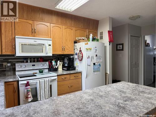 218 Rose Street, Lemberg, SK - Indoor Photo Showing Kitchen