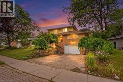 101 CROSBY Drive  Kitchener, ON N2B 2L1