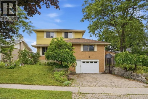 101 Crosby Drive, Kitchener, ON - Outdoor