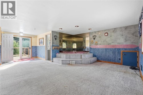 101 Crosby Drive, Kitchener, ON - Indoor Photo Showing Bedroom