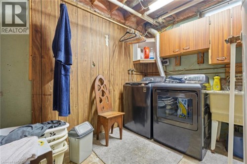 101 Crosby Drive, Kitchener, ON - Indoor Photo Showing Laundry Room