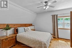 PRIMARY BEDROOM - 