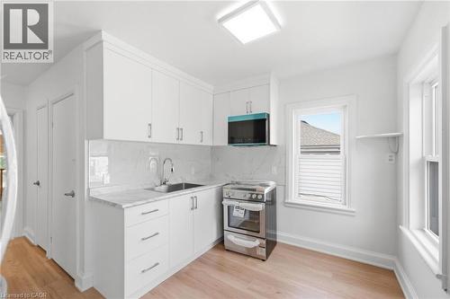 22 David Avenue, Hamilton, ON - Indoor Photo Showing Kitchen With Upgraded Kitchen