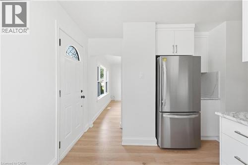 22 David Avenue, Hamilton, ON - Indoor Photo Showing Kitchen