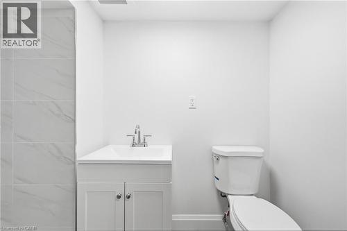 22 David Avenue, Hamilton, ON - Indoor Photo Showing Bathroom