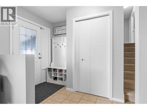 1035 Elwyn Road, Kelowna, BC - Indoor Photo Showing Other Room