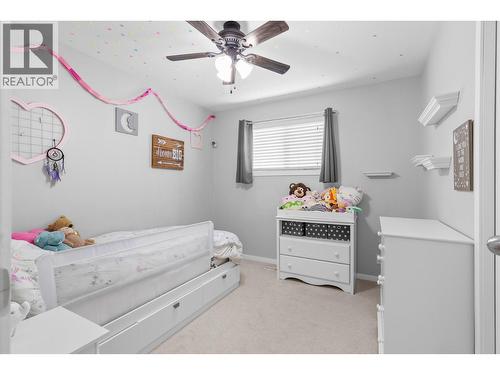 1035 Elwyn Road, Kelowna, BC - Indoor Photo Showing Bedroom