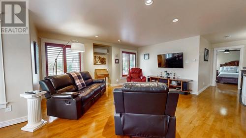 28 Pinware Crescent, Mount Pearl, NL - Indoor Photo Showing Living Room