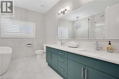 305 Blair Creek Drive, Kitchener, ON - Indoor Photo Showing Bathroom