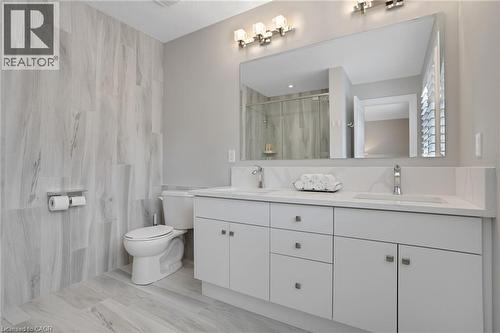 305 Blair Creek Drive, Kitchener, ON - Indoor Photo Showing Bathroom