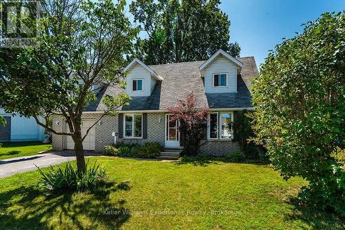 4 DUNLOP STREET  Penetanguishene, ON L9M 1J2