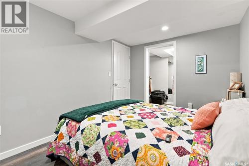 704 32Nd Street W, Saskatoon, SK - Indoor Photo Showing Bedroom