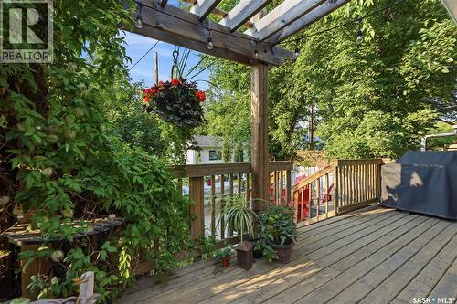 704 32Nd Street W, Saskatoon, SK - Outdoor With Deck Patio Veranda