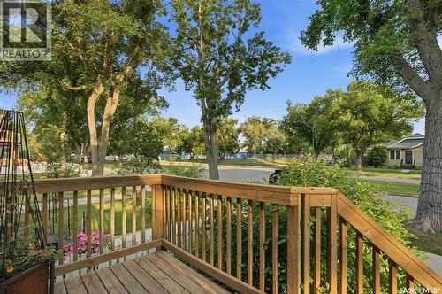 704 32Nd Street W, Saskatoon, SK - Outdoor With Deck Patio Veranda