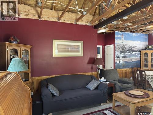 139 Lakeview Drive, Island View, SK - Indoor Photo Showing Living Room