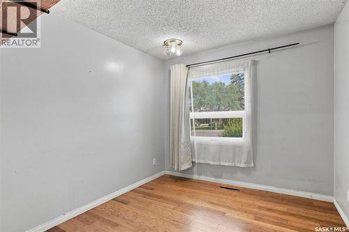 610 Acadia Drive, Saskatoon, SK - Indoor Photo Showing Other Room