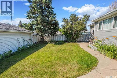 610 Acadia Drive, Saskatoon, SK - Outdoor