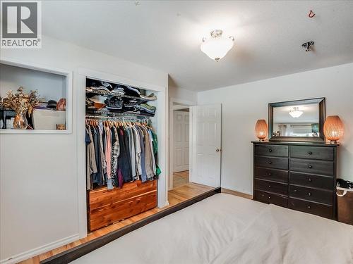 2451 Cunningham Road, Slocan Park, BC - Indoor Photo Showing Bedroom