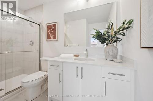 78 - 940 St. David Street N, Centre Wellington (Fergus), ON - Indoor Photo Showing Bathroom