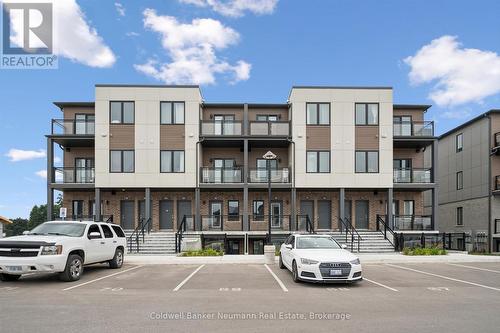 78 - 940 St. David Street N, Centre Wellington (Fergus), ON - Outdoor With Balcony With Facade