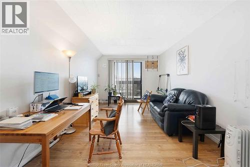 995 Elsmere, Windsor, ON 