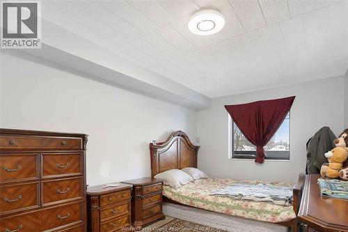 995 Elsmere, Windsor, ON 