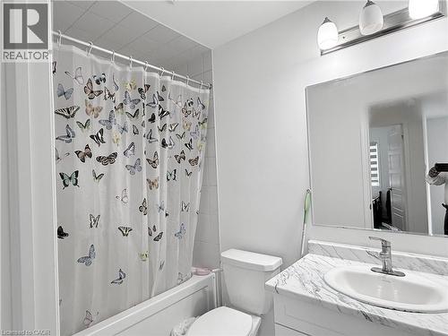 219 Histand Trail, Kitchener, ON - Indoor Photo Showing Bathroom