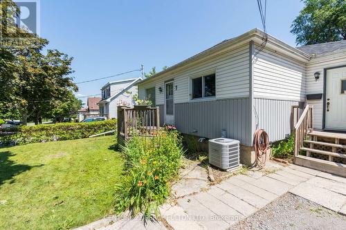 7 Valleyview Crescent, Belleville, ON - Outdoor