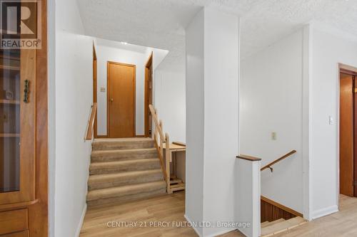 7 Valleyview Crescent, Belleville, ON - Indoor Photo Showing Other Room