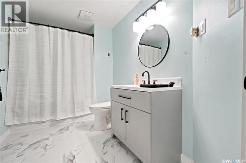 55 Trident Crescent, Saskatoon, SK - Indoor Photo Showing Bathroom