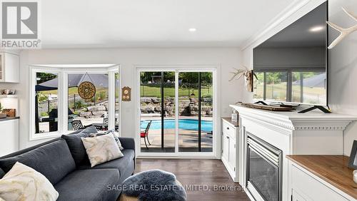 7632 County 9 Road, Clearview, ON - Indoor With Fireplace