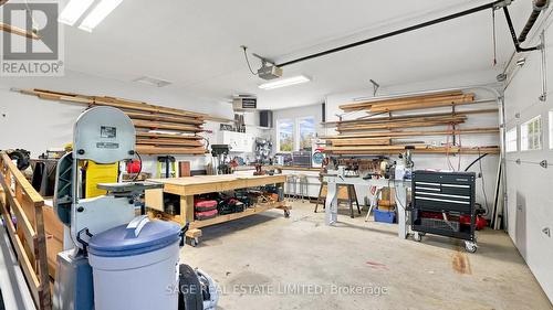 7632 County 9 Road, Clearview, ON - Indoor Photo Showing Garage