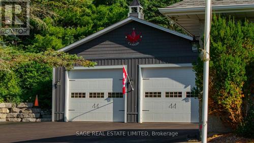 7632 County 9 Road, Clearview, ON - Outdoor