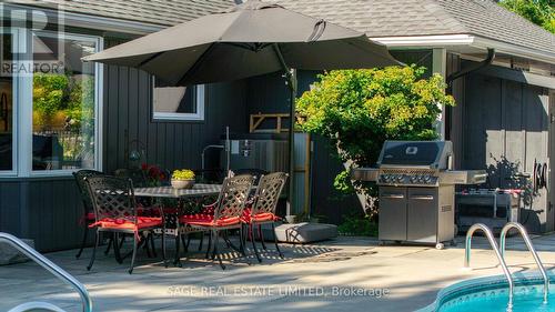 7632 County 9 Road, Clearview, ON - Outdoor With In Ground Pool With Deck Patio Veranda