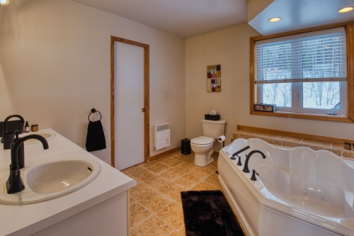 Salle de bains - 3071 Ch. Du Lac-Hélène, Rouyn-Noranda, QC - Indoor Photo Showing Bathroom
