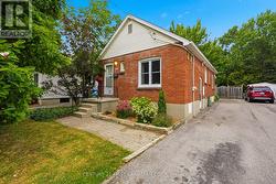 110 EMERY STREET E London South (South F), ON N6C 2E1