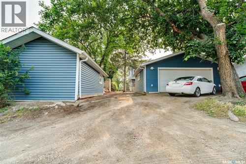 414 Main Street S, Moose Jaw, SK - Outdoor