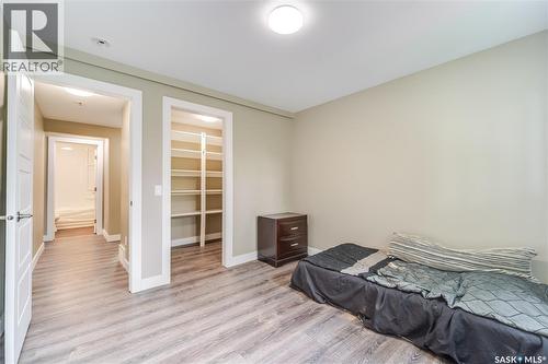 414 Main Street S, Moose Jaw, SK - Indoor Photo Showing Other Room