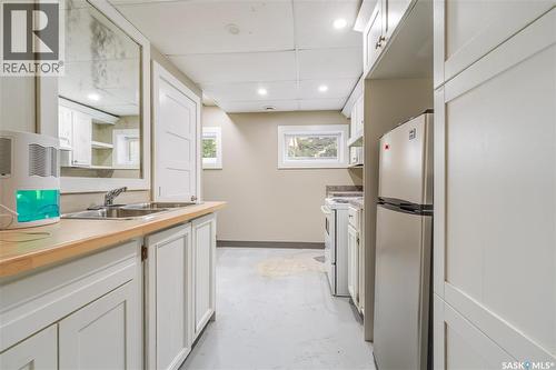 414 Main Street S, Moose Jaw, SK - Indoor